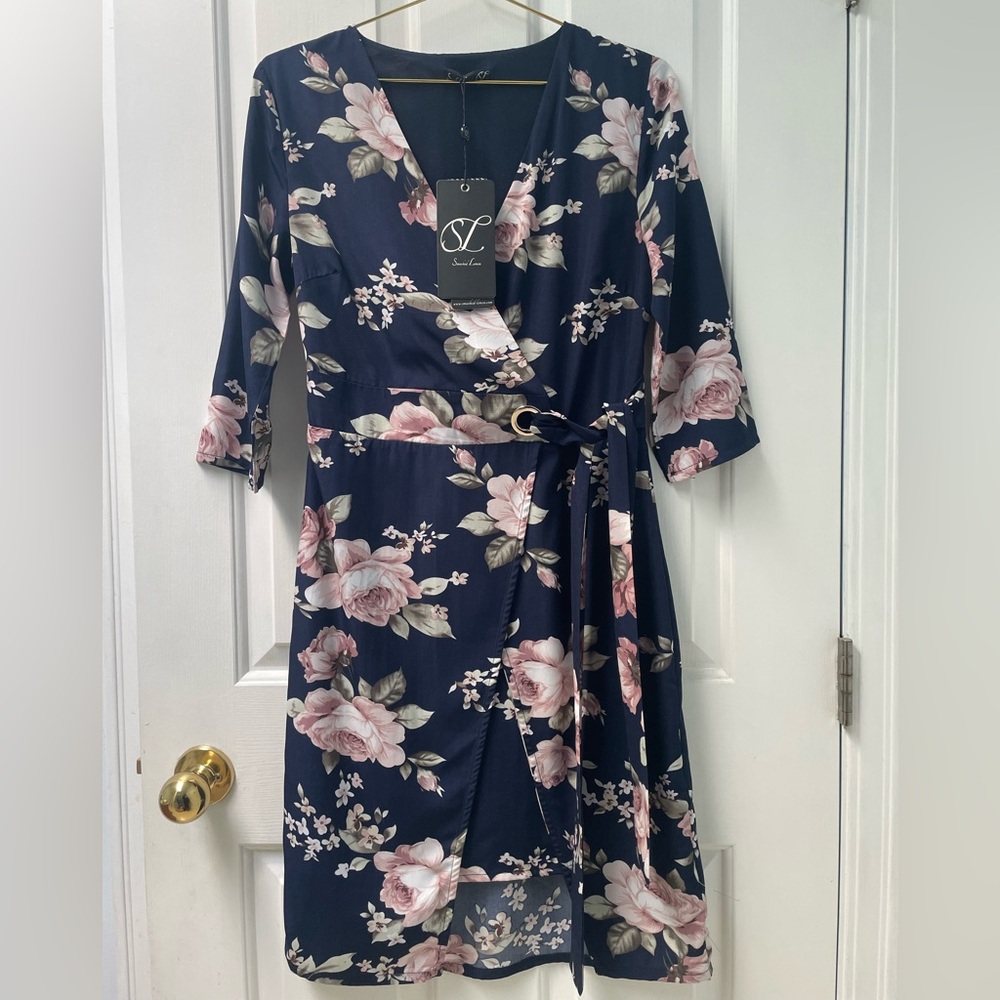 6 Smashed Lemon Navy Blue & Floral 3/4 Sleeve Dress NWT